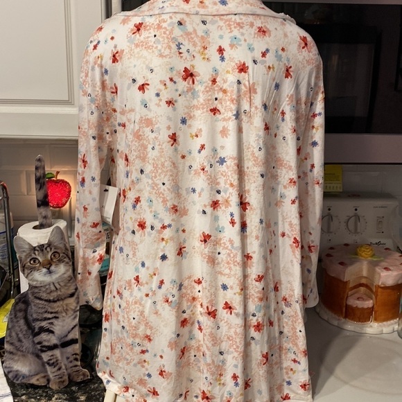 A womens New Directions floral stretch 3/4 sleeve regular size top XL.  NWT - Picture 2 of 6